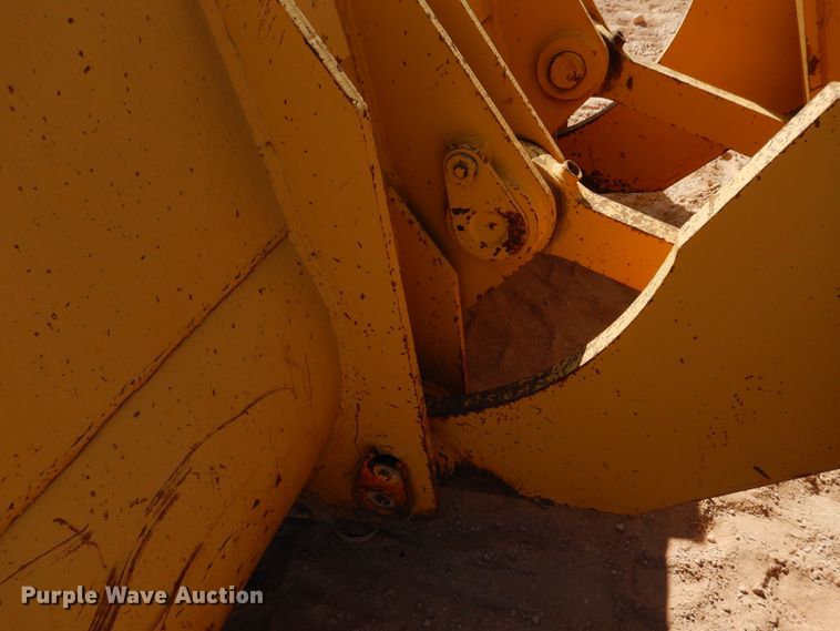 image for item DI3502 2000 Daewoo Mega 300 III  wheel loader