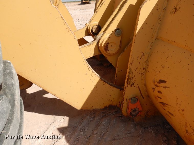 image for item DI3502 2000 Daewoo Mega 300 III  wheel loader