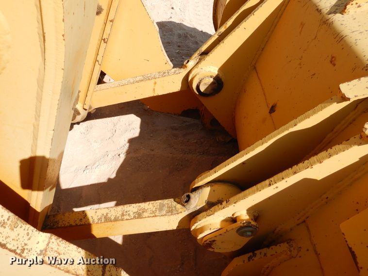 image for item DI3502 2000 Daewoo Mega 300 III  wheel loader