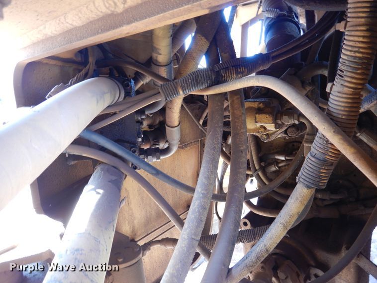 image for item DI3502 2000 Daewoo Mega 300 III  wheel loader