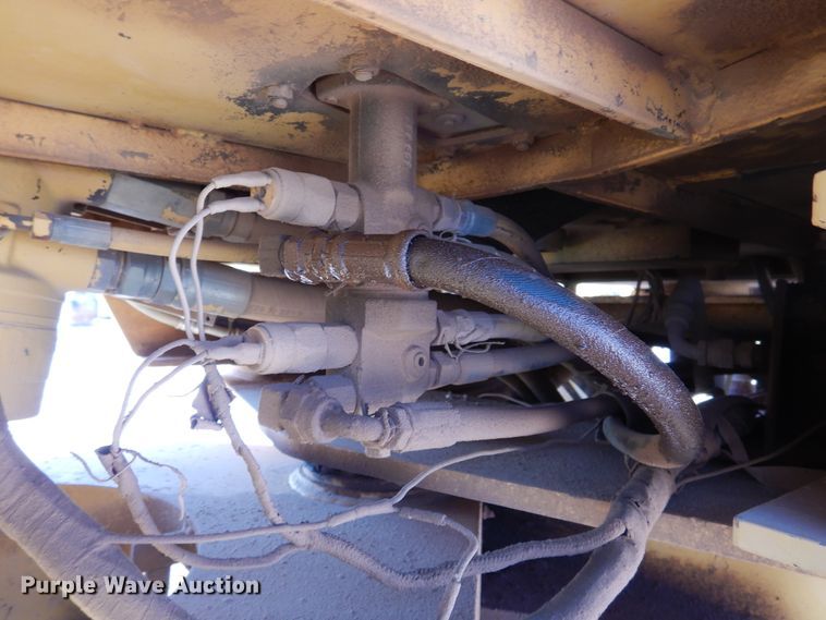 image for item DI3502 2000 Daewoo Mega 300 III  wheel loader