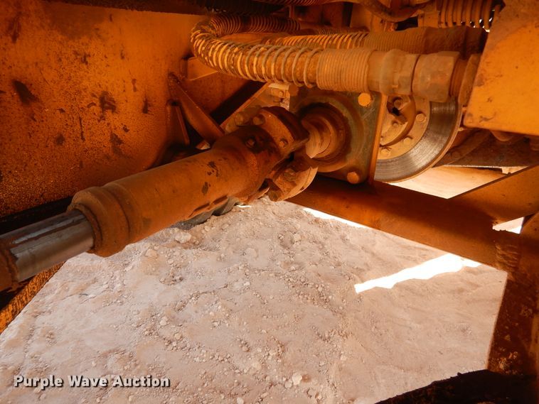 image for item DI3502 2000 Daewoo Mega 300 III  wheel loader