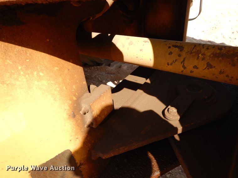 image for item DI3502 2000 Daewoo Mega 300 III  wheel loader