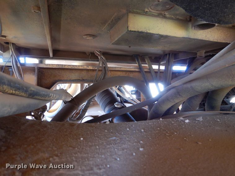 image for item DI3502 2000 Daewoo Mega 300 III  wheel loader