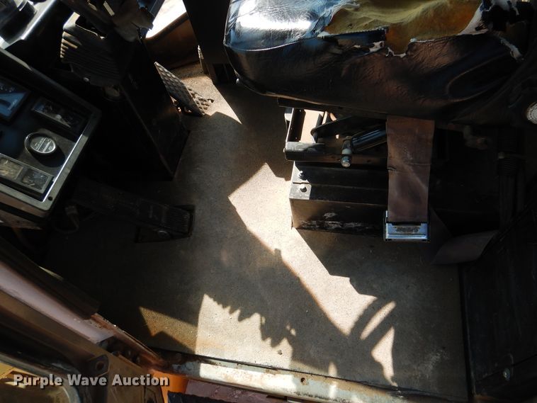 image for item DI3502 2000 Daewoo Mega 300 III  wheel loader