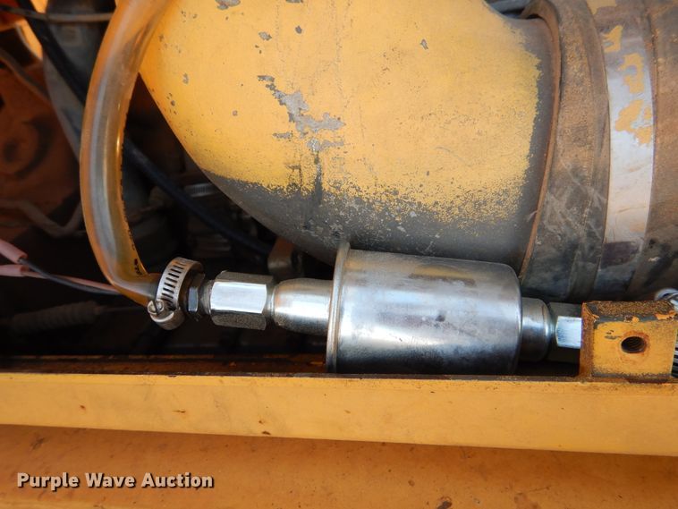 image for item DI3502 2000 Daewoo Mega 300 III  wheel loader