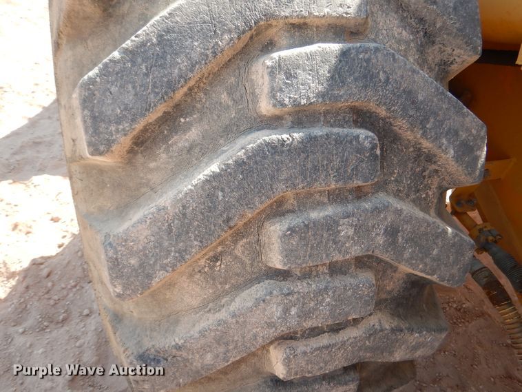 image for item DI3502 2000 Daewoo Mega 300 III  wheel loader