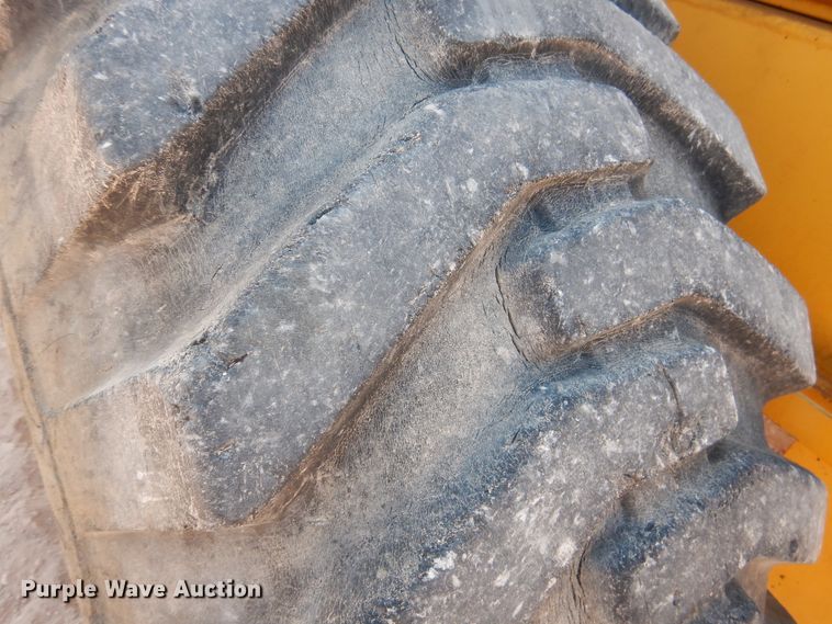 image for item DI3502 2000 Daewoo Mega 300 III  wheel loader