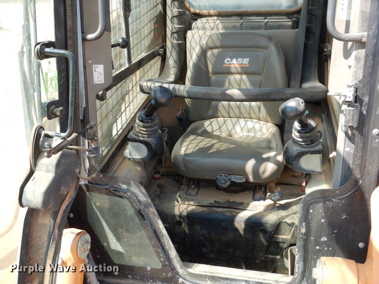 image for item DI3503 2011 Case TV380  tracked skid steer loader