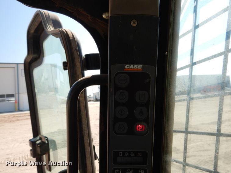 image for item DI3503 2011 Case TV380  tracked skid steer loader