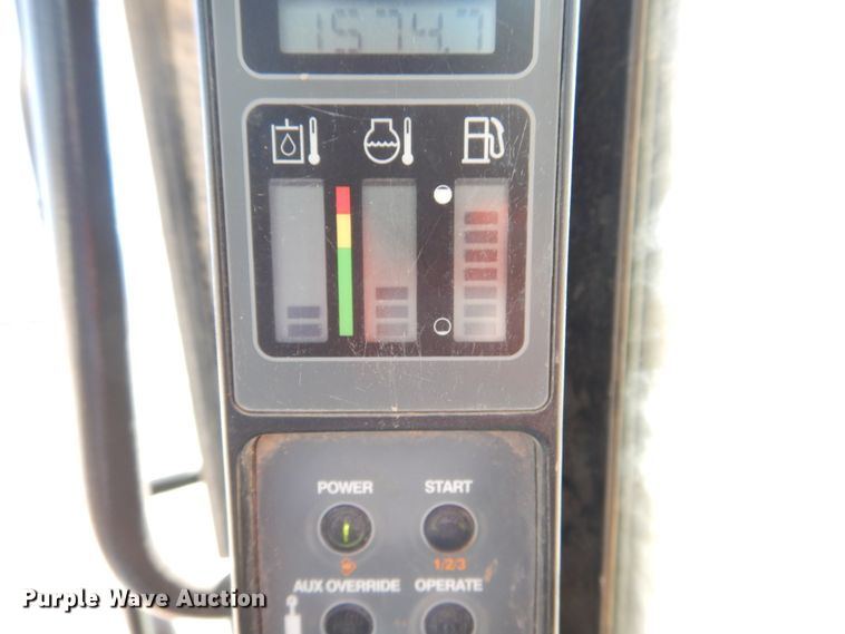 image for item DI3503 2011 Case TV380  tracked skid steer loader