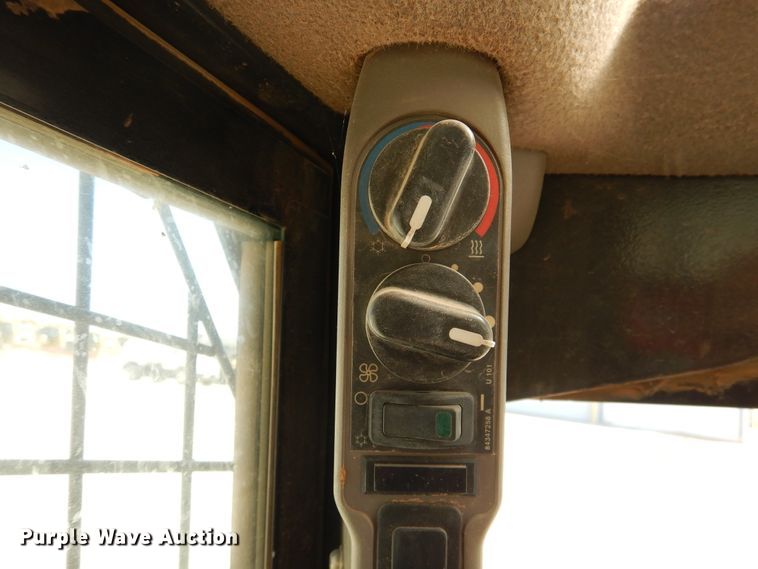 image for item DI3503 2011 Case TV380  tracked skid steer loader