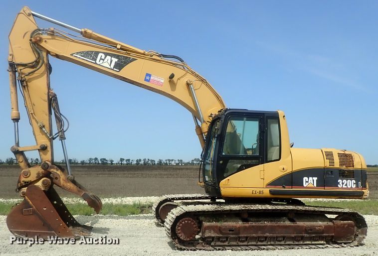 image for item DI4738 2003 Caterpillar 320C L excavator