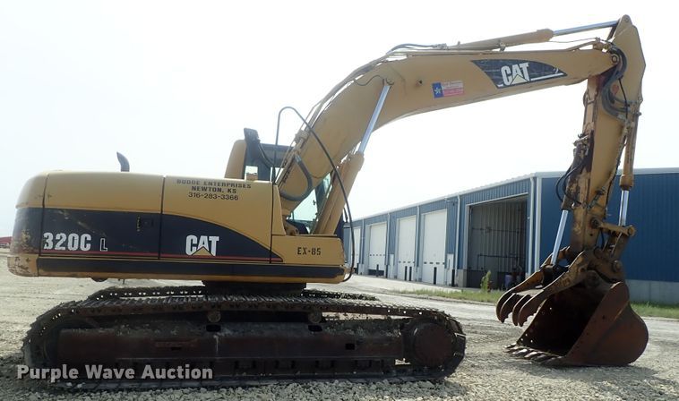 image for item DI4738 2003 Caterpillar 320C L excavator
