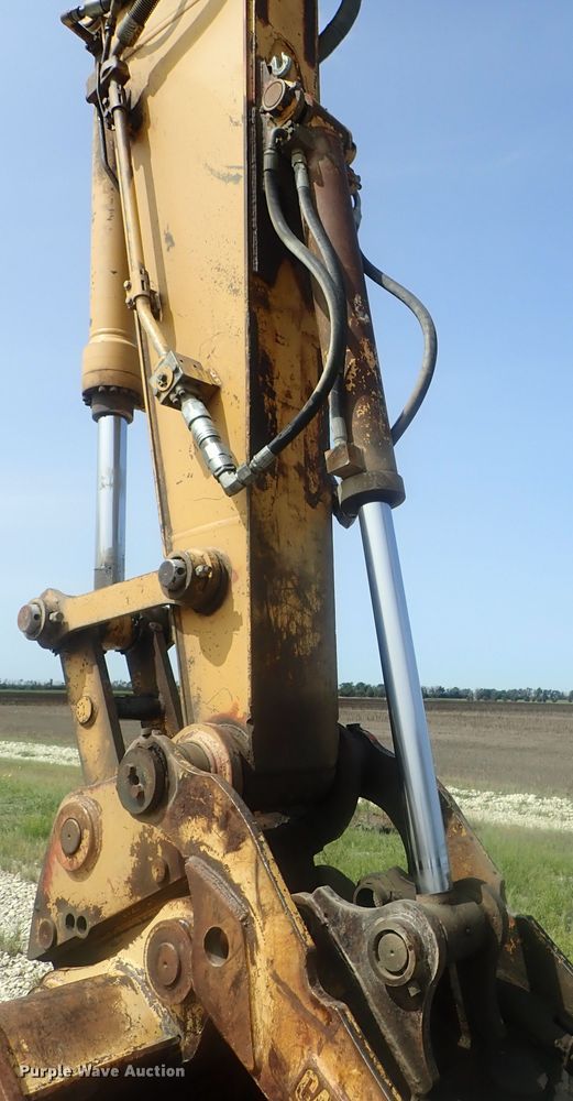 image for item DI4738 2003 Caterpillar 320C L excavator
