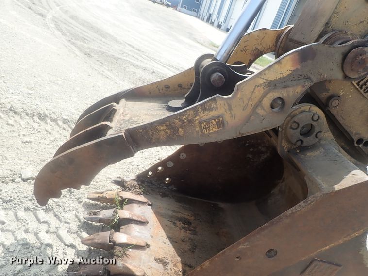 image for item DI4738 2003 Caterpillar 320C L excavator