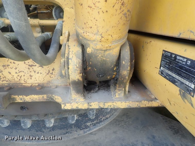 image for item DI4738 2003 Caterpillar 320C L excavator