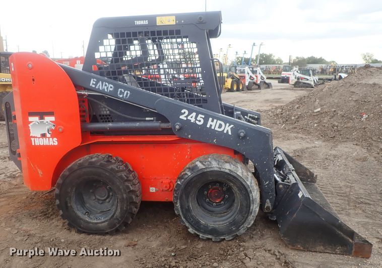 image for item DI4746 2001 Thomas 245 HDK  skid steer loader