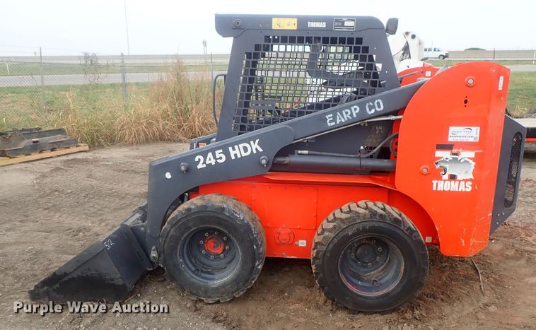 image for item DI4746 2001 Thomas 245 HDK  skid steer loader