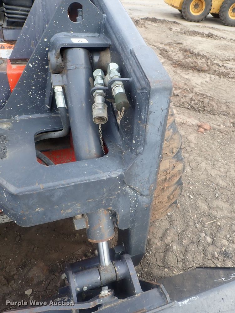 image for item DI4746 2001 Thomas 245 HDK  skid steer loader