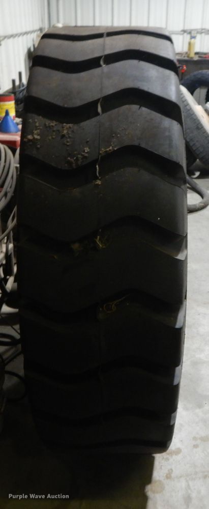image for item DI7719 (2) Super A 18.00-25 tires