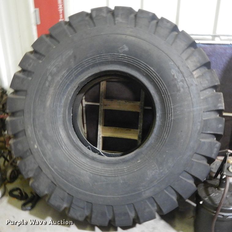 image for item DI7719 (2) Super A 18.00-25 tires