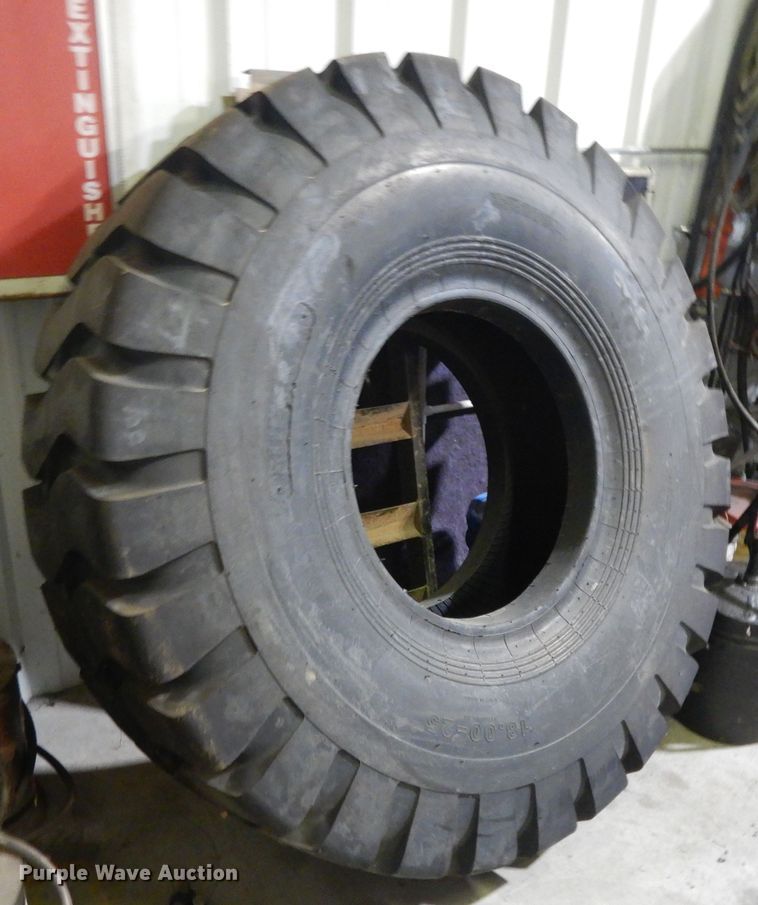 image for item DI7719 (2) Super A 18.00-25 tires