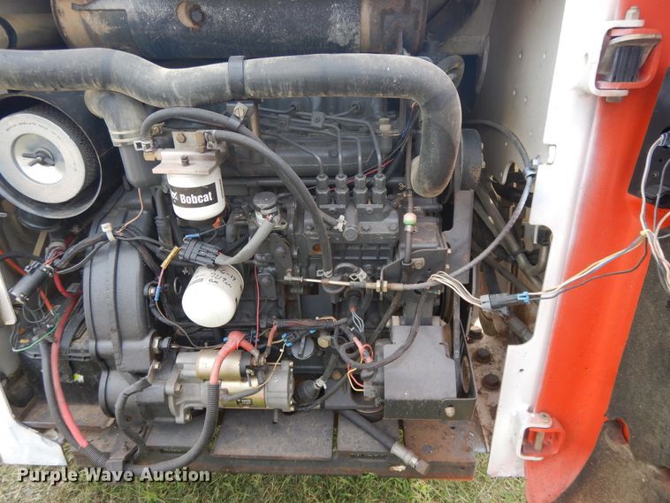 image for item DI7726 2005 Bobcat S220  skid steer loader