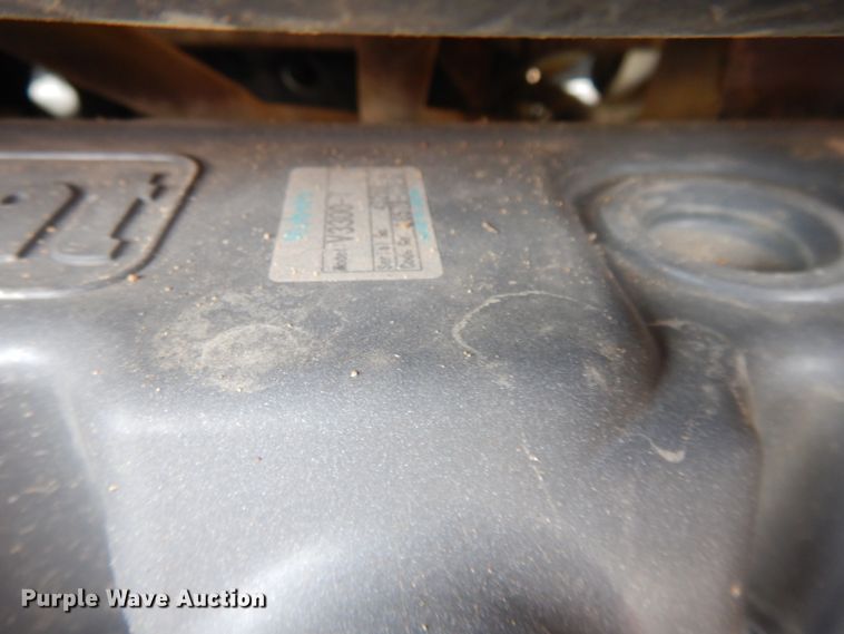 image for item DI7726 2005 Bobcat S220  skid steer loader