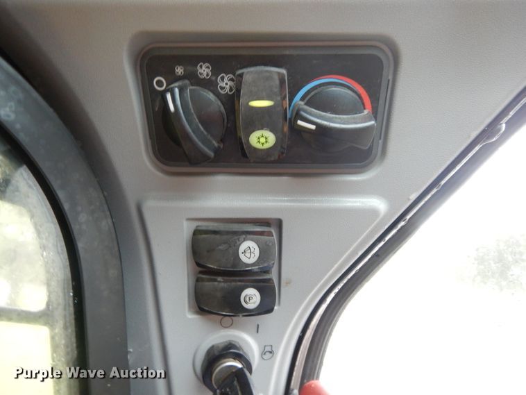 image for item DI7730 2016 Caterpillar 299D2  tracked skid steer loader