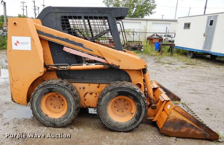 image for item DI8272 2005 Case 440  skid steer loader