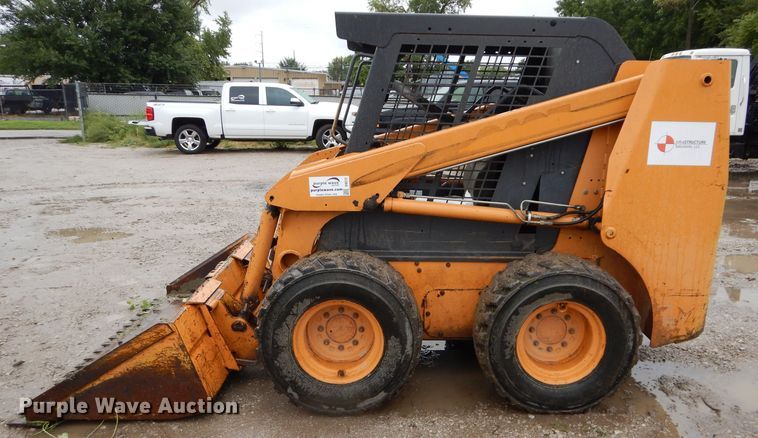 image for item DI8272 2005 Case 440  skid steer loader