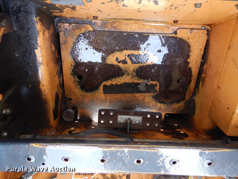 image for item DI8272 2005 Case 440  skid steer loader