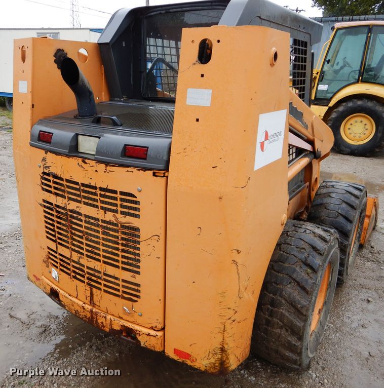 image for item DI8272 2005 Case 440  skid steer loader