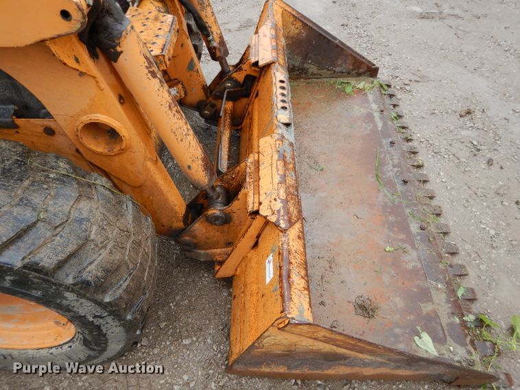 image for item DI8272 2005 Case 440  skid steer loader