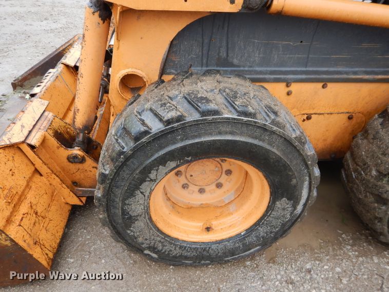image for item DI8272 2005 Case 440  skid steer loader
