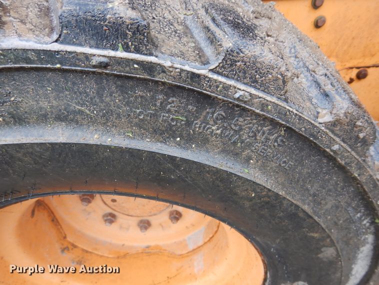 image for item DI8272 2005 Case 440  skid steer loader