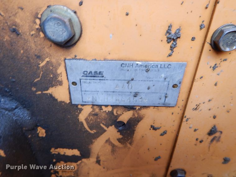image for item DI8272 2005 Case 440  skid steer loader