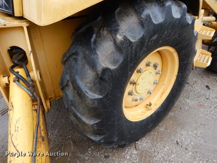 image for item DI8273 2000 Komatsu WB140-2  backhoe