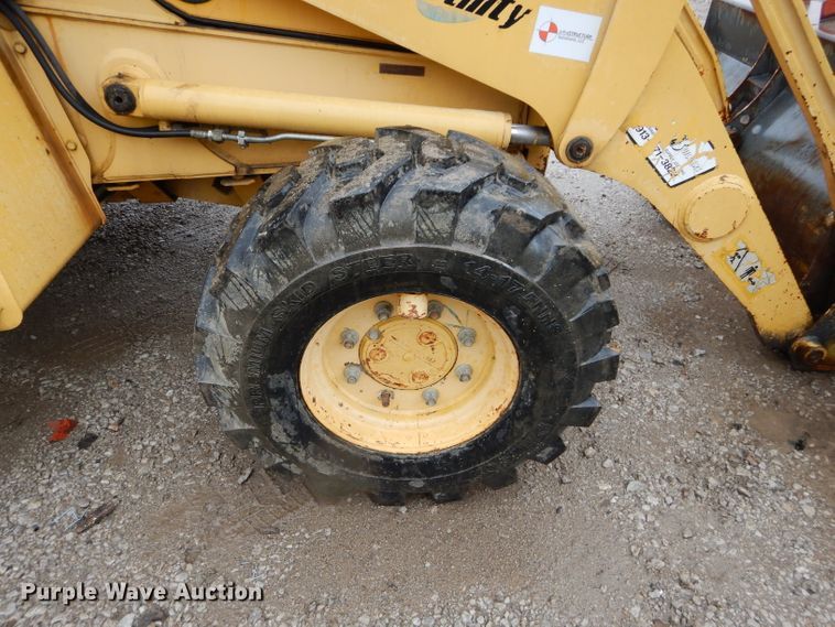 image for item DI8273 2000 Komatsu WB140-2  backhoe