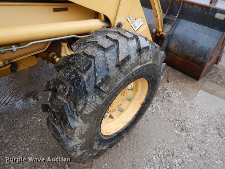 image for item DI8273 2000 Komatsu WB140-2  backhoe