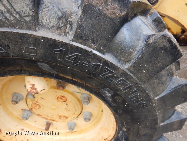 image for item DI8273 2000 Komatsu WB140-2  backhoe