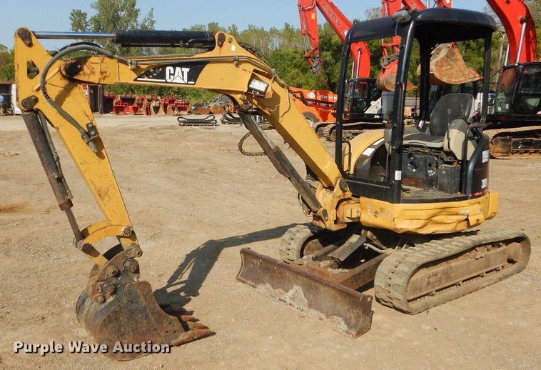 image for item DI8303 2005 Caterpillar 303 CR  mini excavator