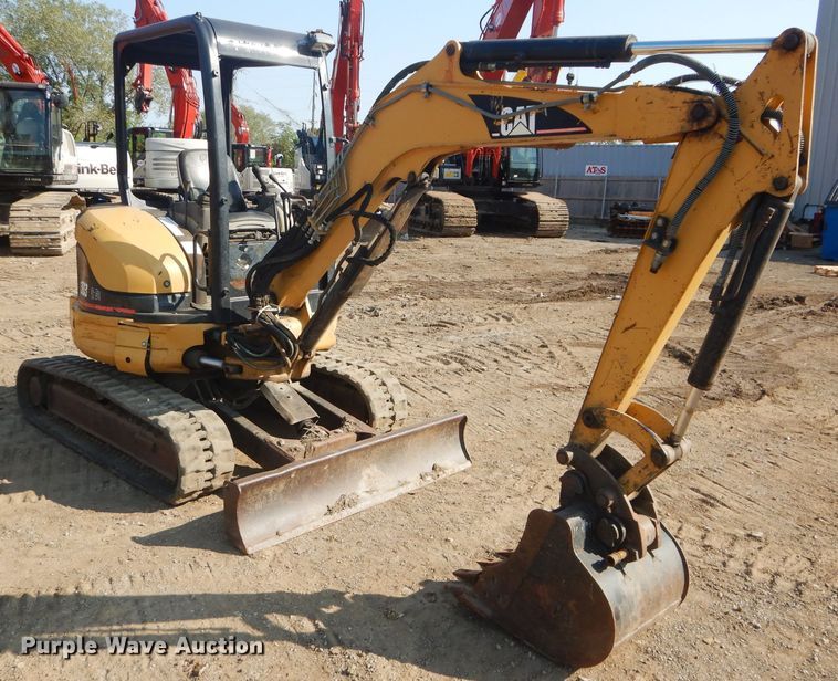 image for item DI8303 2005 Caterpillar 303 CR  mini excavator