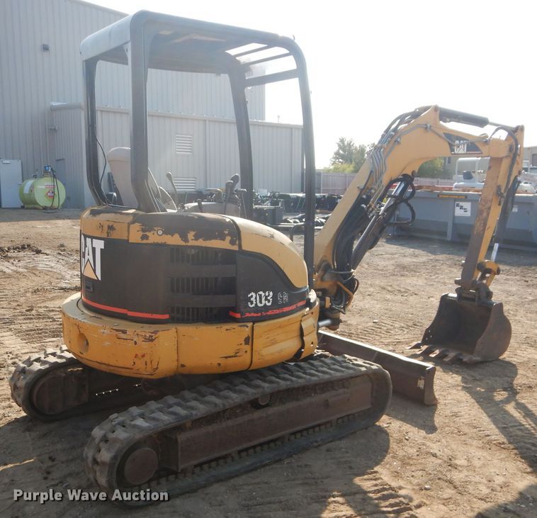 image for item DI8303 2005 Caterpillar 303 CR  mini excavator