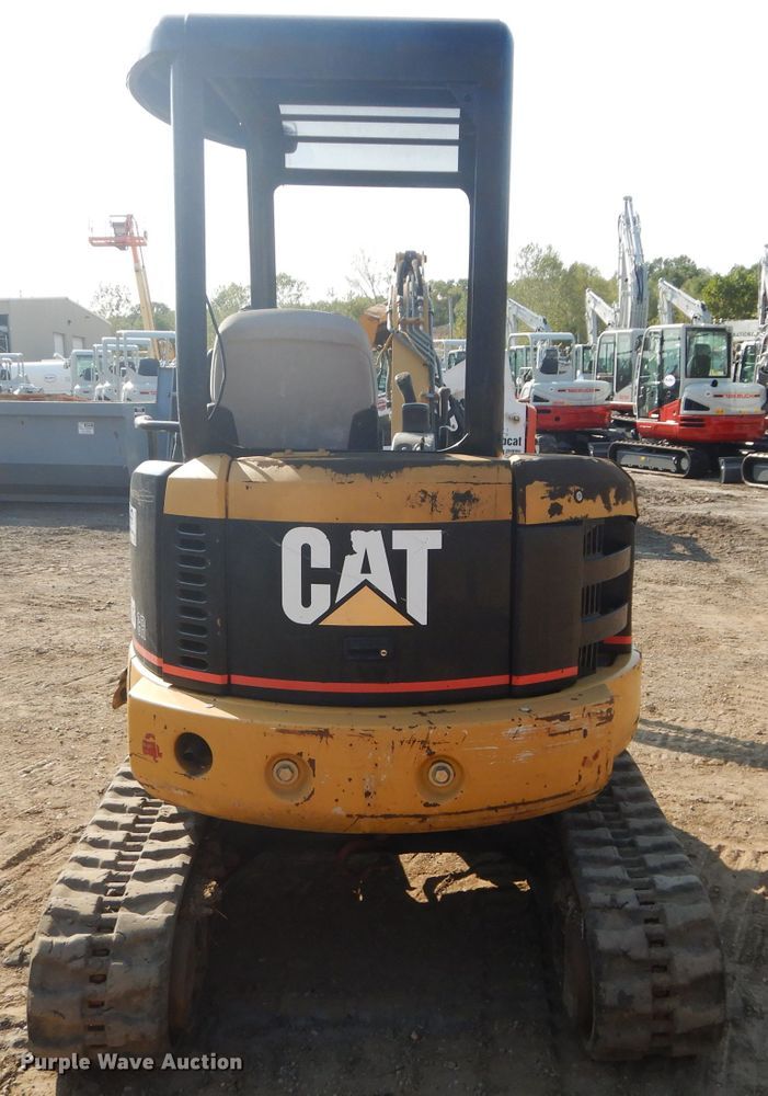 image for item DI8303 2005 Caterpillar 303 CR  mini excavator
