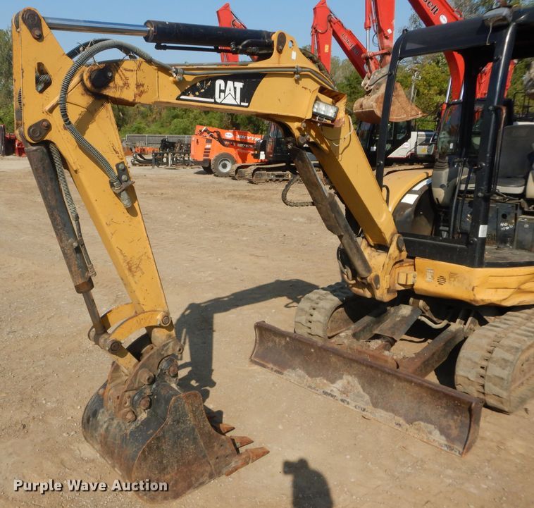image for item DI8303 2005 Caterpillar 303 CR  mini excavator