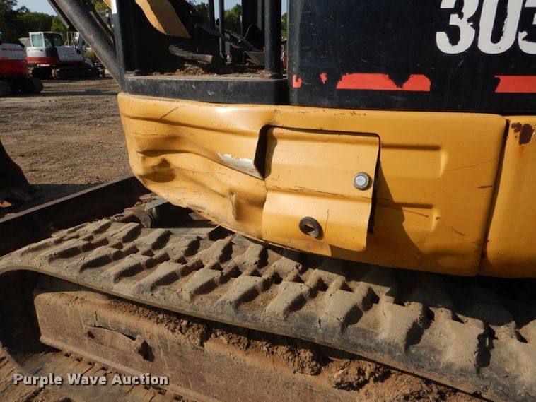 image for item DI8303 2005 Caterpillar 303 CR  mini excavator