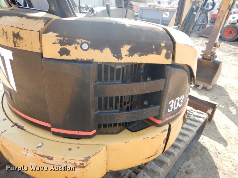 image for item DI8303 2005 Caterpillar 303 CR  mini excavator