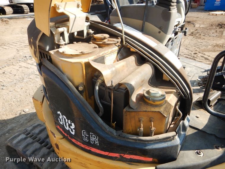 image for item DI8303 2005 Caterpillar 303 CR  mini excavator
